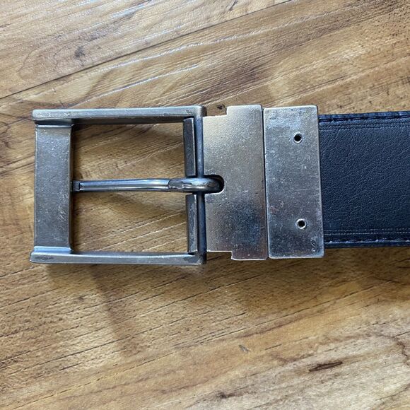 LEVI’S Signature Men’s 40 Reversible Casual Belt Black Dark Brown Bonded Leather - Picture 10 of 16